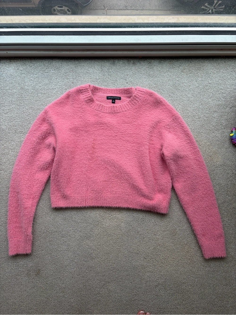 Kendall & Kylie cropped pink fuzzy sweater size S